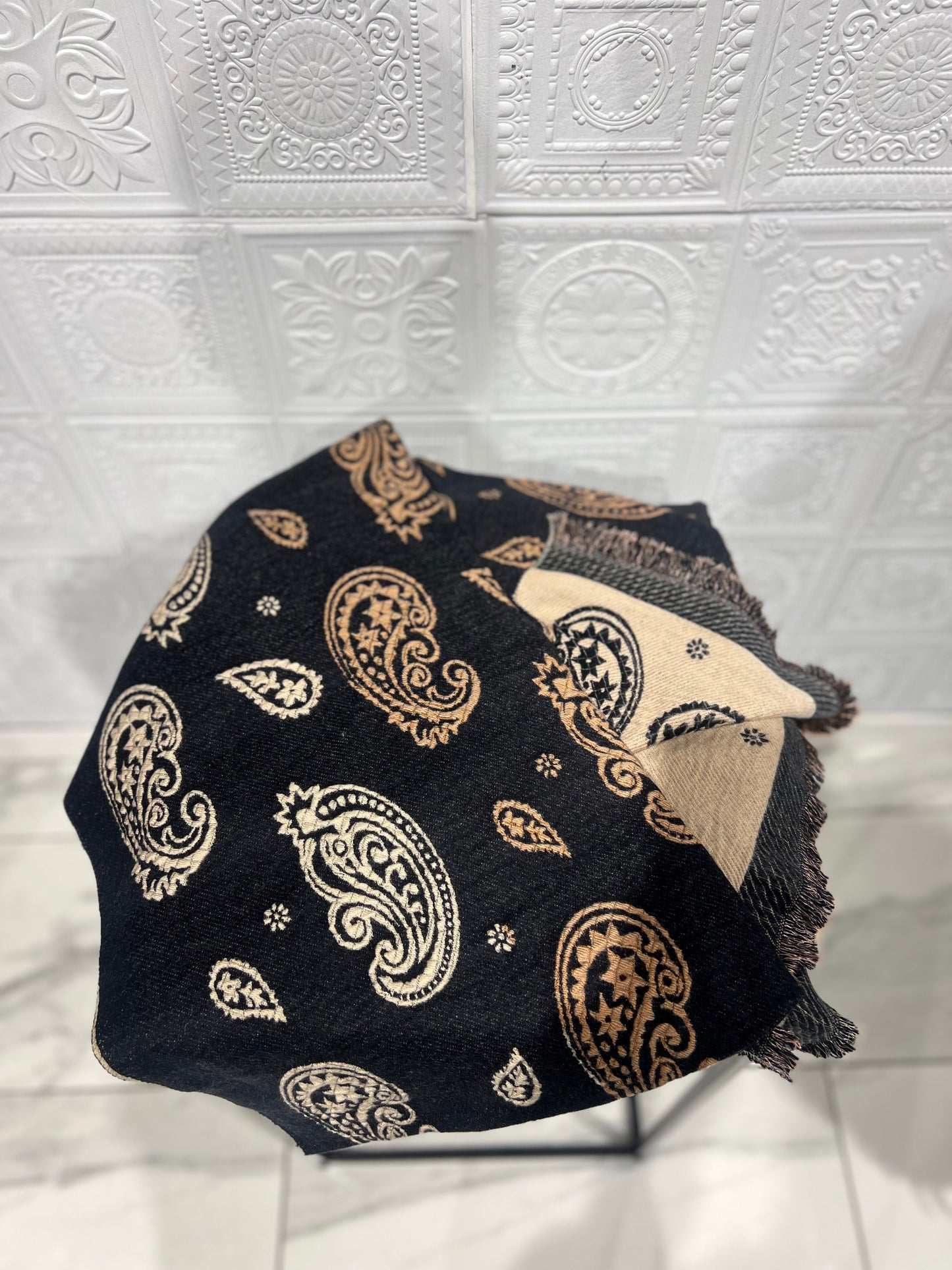 Sciarpa reversibile fantasia Nera e Beige