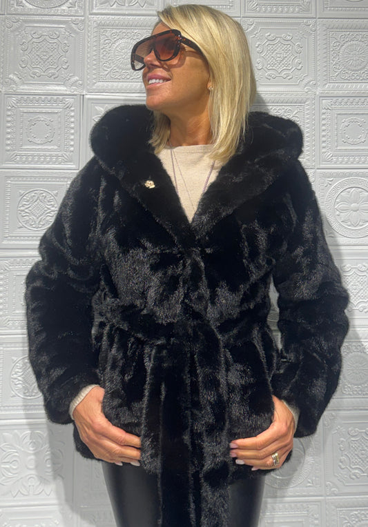Pelliccia Cortina Nera