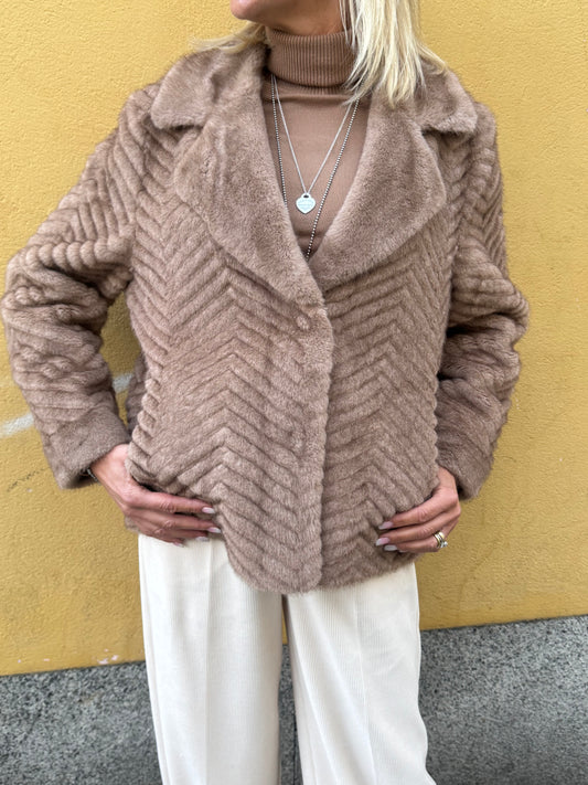 Pelliccia Righe Beige