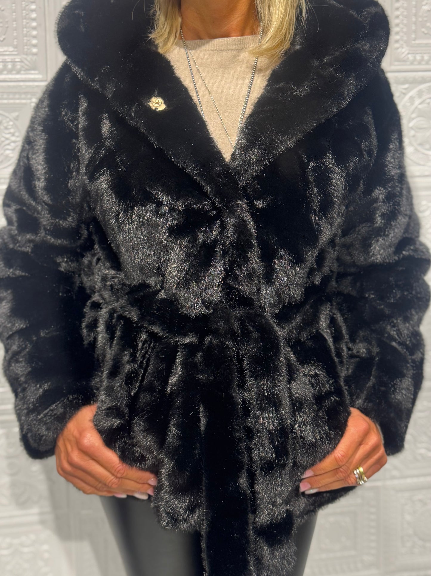 Pelliccia Cortina Nera