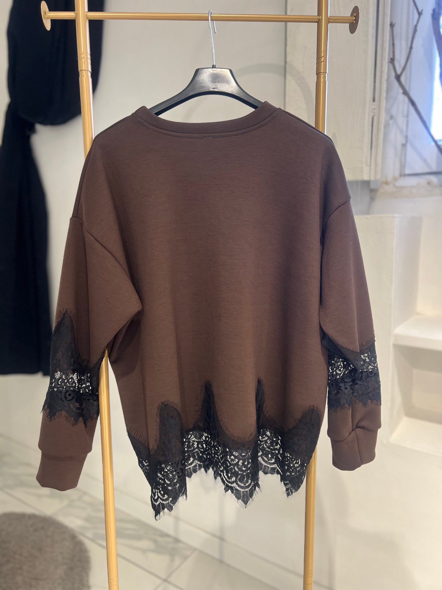 Felpa Con Pizzo Marrone